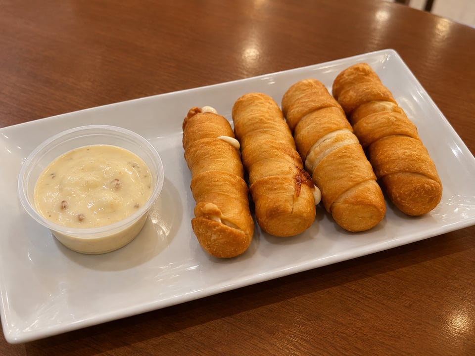 TAPA-TEQUEÑOS VENEZOLANOS